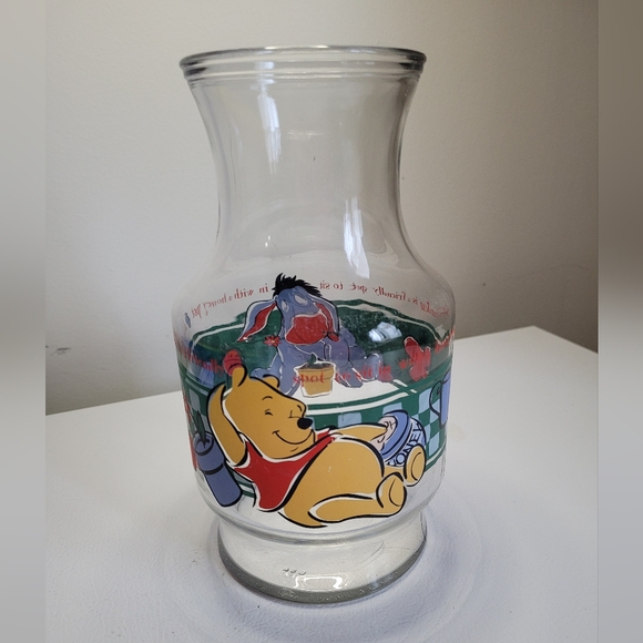 Winnie The Pooh Carafe - Picture 1 of 1